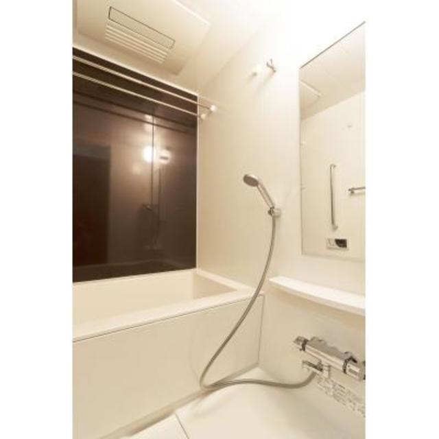 バス・シャワールーム　※写真は同タイプ住戸です。