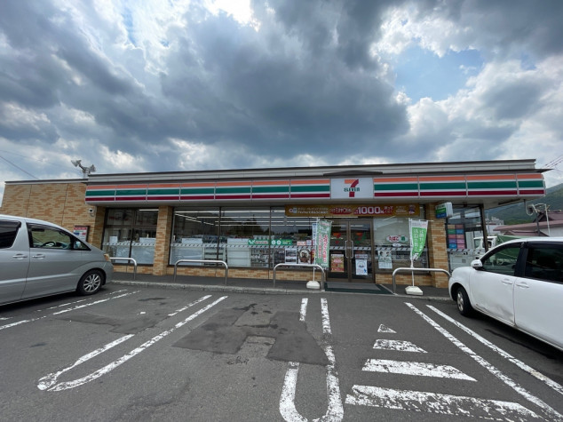 コンビニ　セブンイレブン札幌宮の沢2条店（コンビニ）まで433m