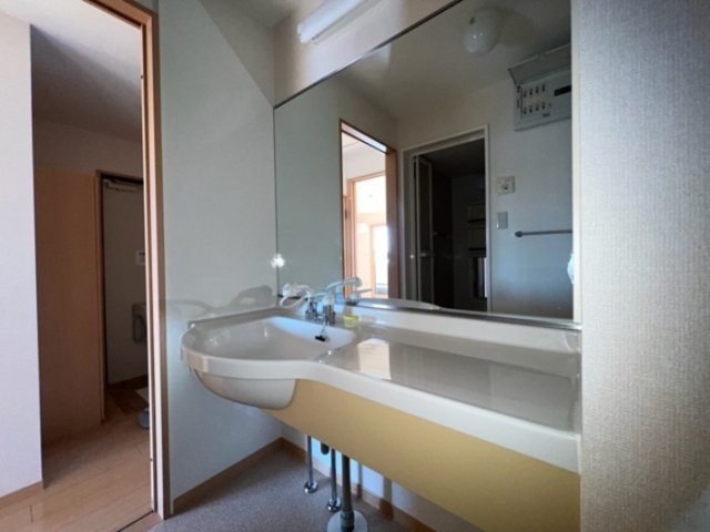 洗面設備　カウンター洗面台