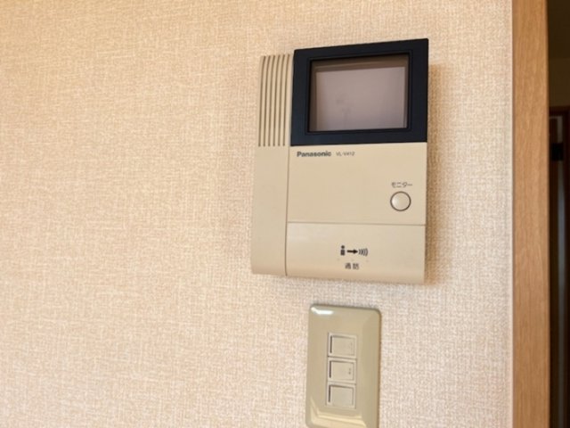 セキュリティ　モニター付きインターホン