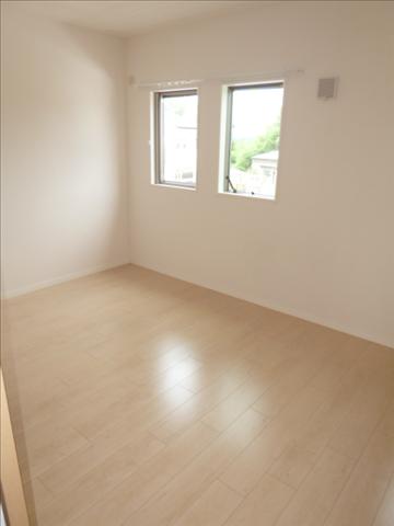 その他部屋・スペース　北側の洋間です。