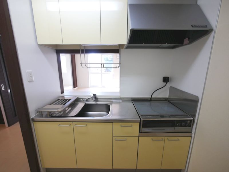 キッチン　ＩＨ3口コンロ付き