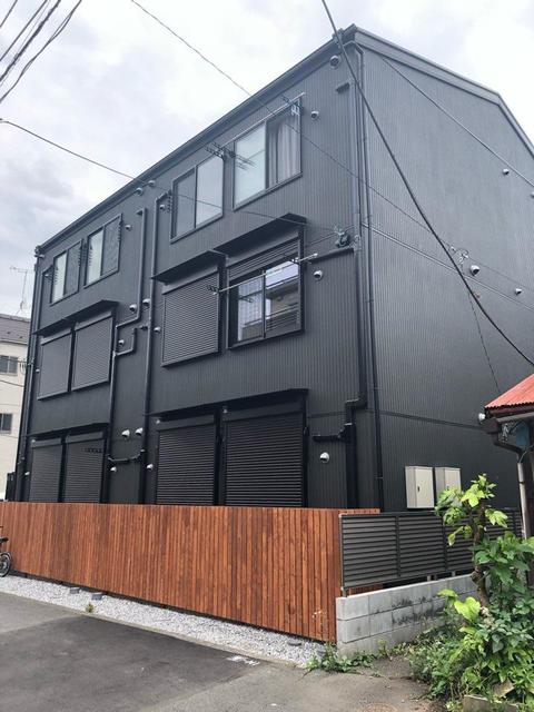 建物外観　２０２０年築