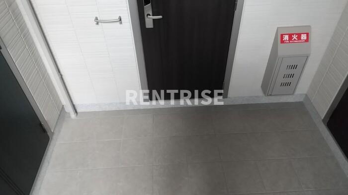 バス・シャワールーム　ロビー