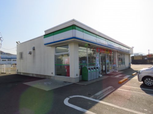 コンビニ　ファミリーマート神辺町川南店（コンビニ）まで663m