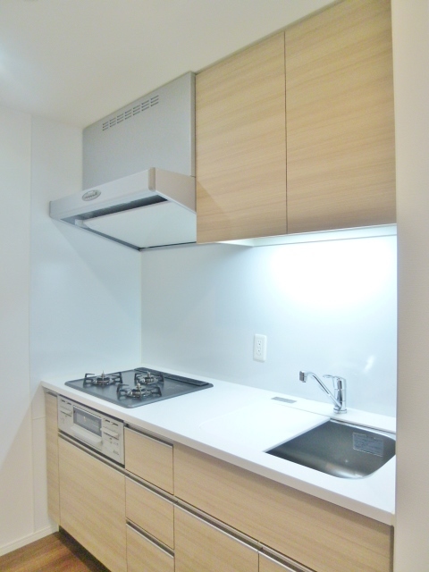 キッチン　室内写真は５０５号室です。