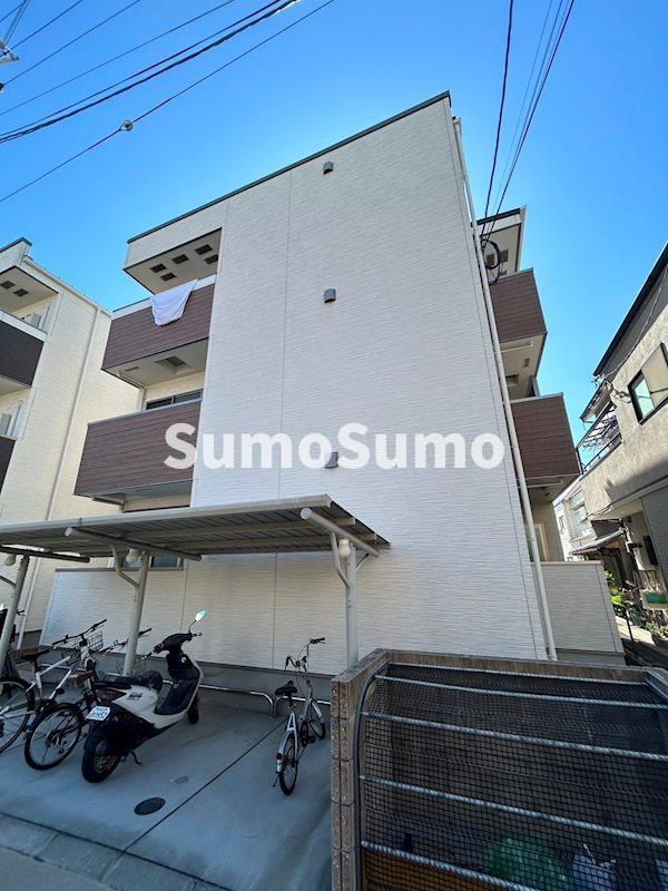 建物外観　外観は落ち着いています