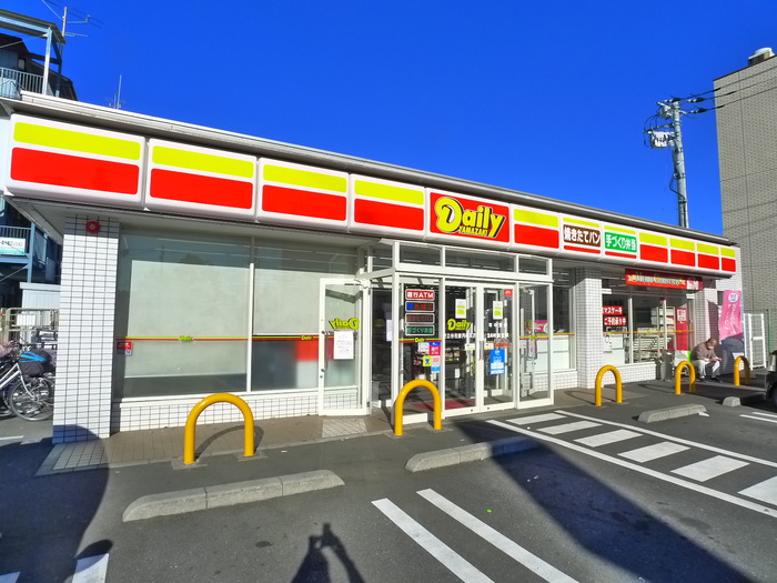 コンビニ　デイリーヤマザキ（コンビニ）まで107m