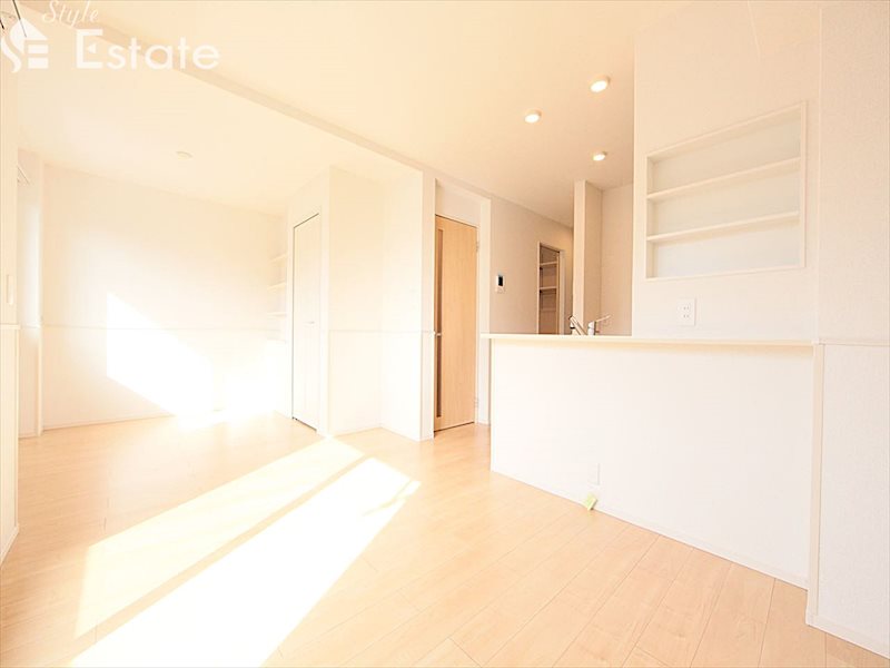 居室・リビング　同仕様写真