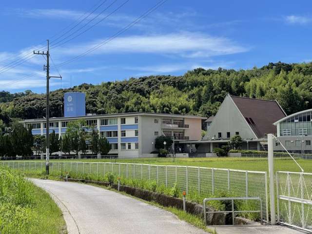 高校・高専　清和女子高等学校（高校・高専）まで1725m