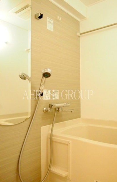 バス・シャワールーム　浴槽