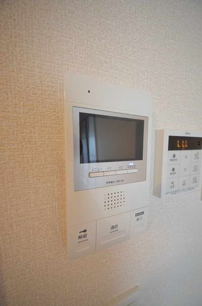 セキュリティ　☆モニターホン☆