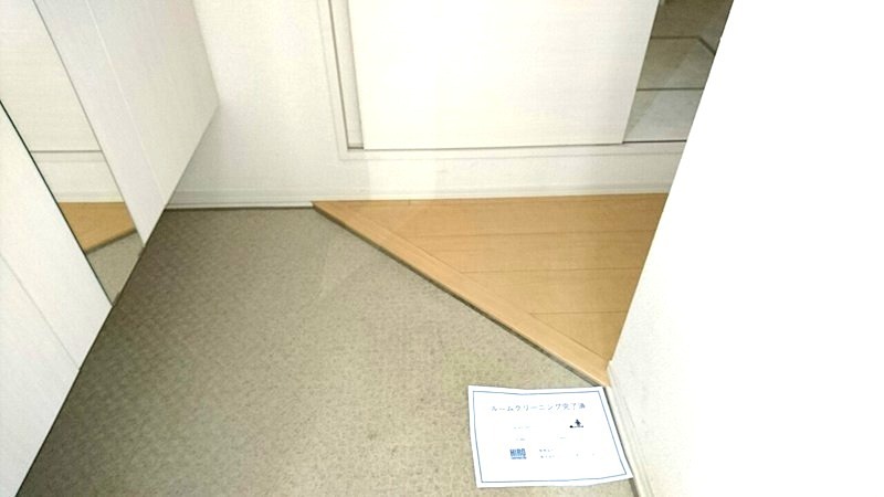 玄関　弊社は都内全域の物件をご紹介可能です！