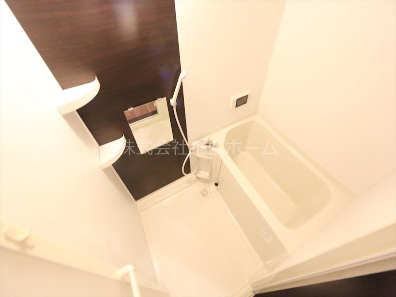 バス・シャワールーム　浴室テレビ付　追い焚き・オートバス機能付お風呂　同型写真