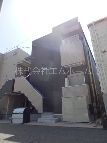 建物外観　外観　デザイナーズ　集合ポスト有り　光インターネット無料