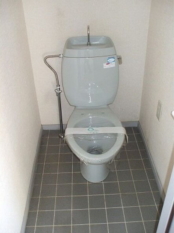 トイレ　図面と現状に相違がある場合には現状を優先