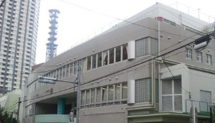 小学校　新宿区立牛込仲之小学校（小学校）まで511m