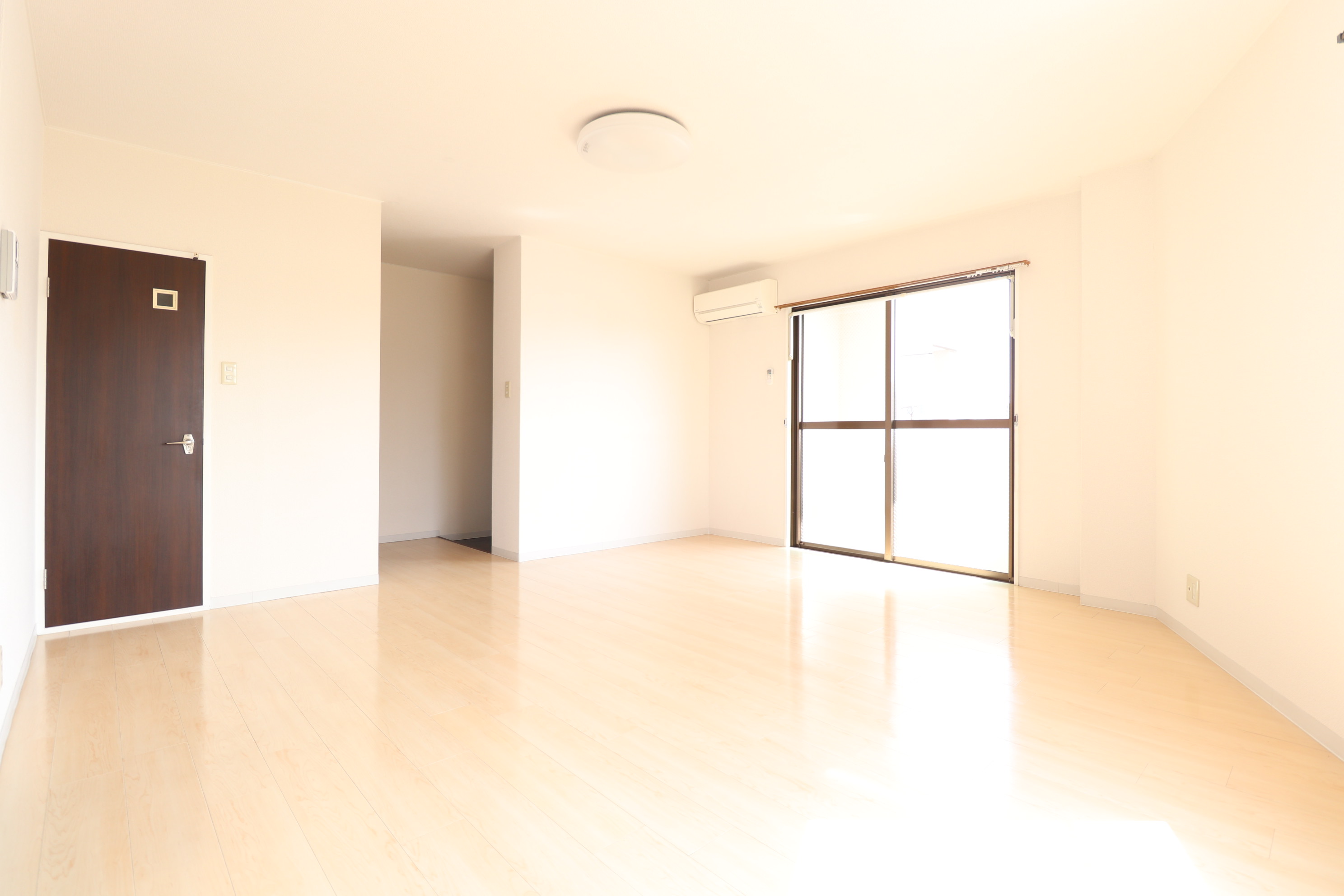 その他部屋・スペース　反対から見たお部屋の様子です♪