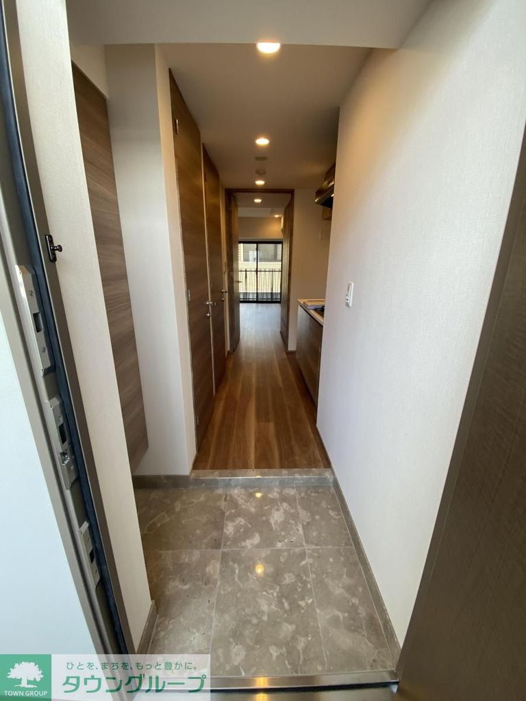 玄関　エントランス