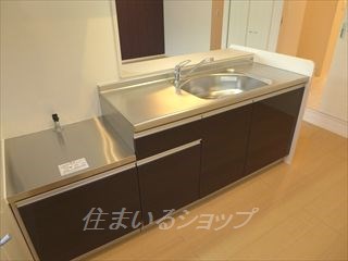 キッチン　窓あり