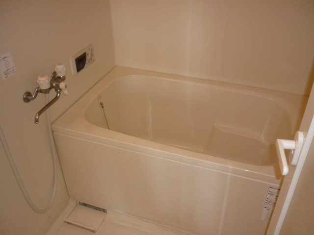 バス・シャワールーム　※同建物別室の写真です