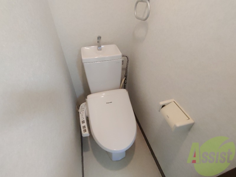 トイレ　トイレは清潔感があり安心して使用できそうです。