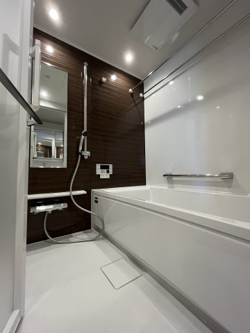 バス・シャワールーム　※同物件別号室参考写真