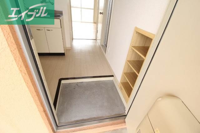 玄関　同タイプのお部屋の写真です