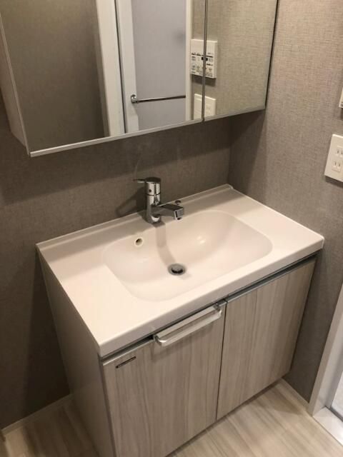 洗面設備　脱衣スペースもあります