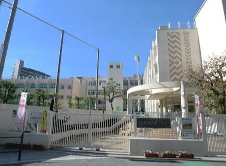 小学校　大阪市立九条東小学校（小学校）まで777m