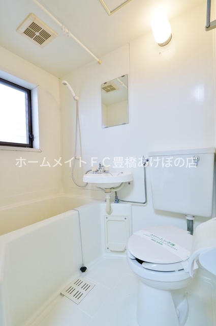 バス・シャワールーム　同型別部屋写真