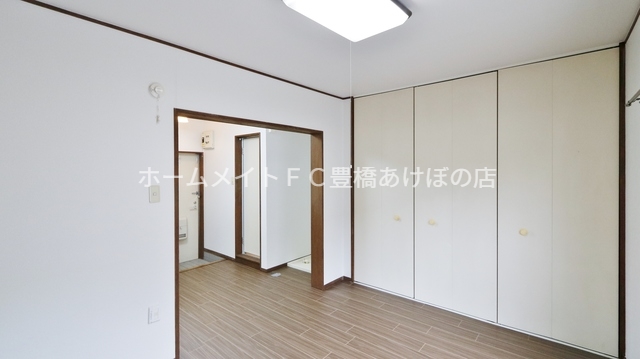 居室・リビング　同型別部屋写真