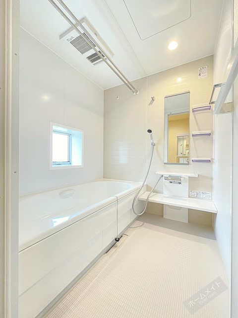 バス・シャワールーム　追い焚き付で寒い日も温まります♪