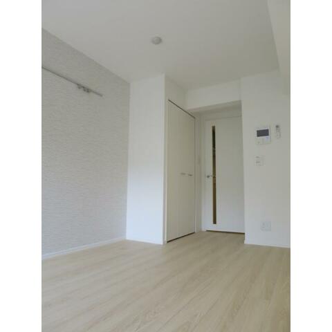 その他部屋・スペース　リビングを別角度から