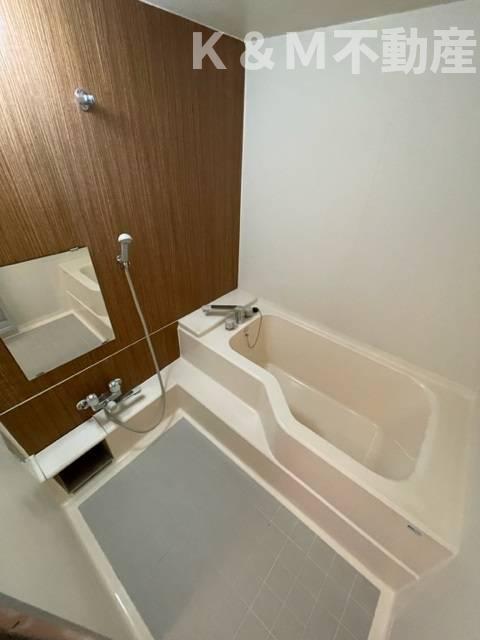 バス・シャワールーム　日々の疲れを癒すお風呂付です