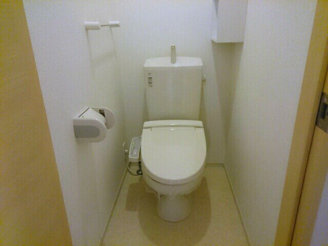 トイレ　コンパクトで使いやすいトイレです