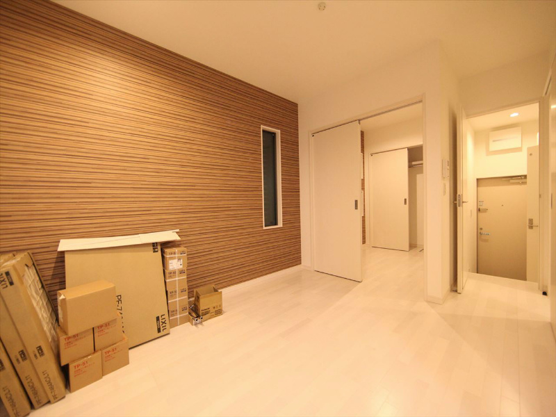 居室・リビング　ＬＤＫ9.5帖　洋室3帖と仕切ってもつなげても使えます