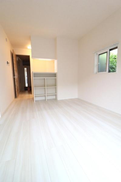 居室・リビング　二面採光