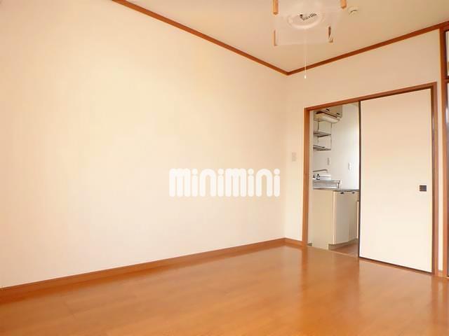 居室・リビング　室内写真です。