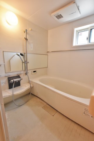 バス・シャワールーム　同業者施工イメージです