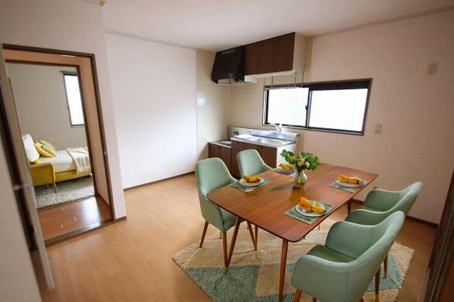 居室・リビング　ＣＧで家具等を配置したもので家具等は含まれません。