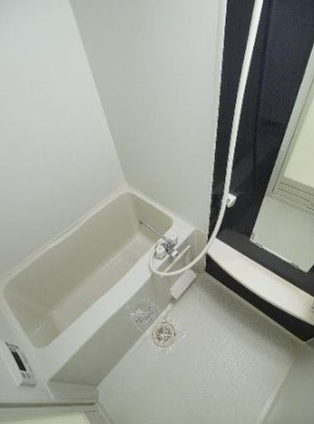 バス・シャワールーム　※同タイプ参考写真