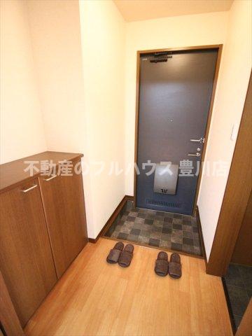 玄関　写真は別室