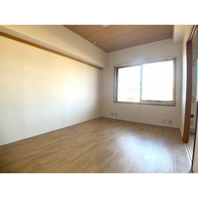 その他部屋・スペース　リビング隣洋室