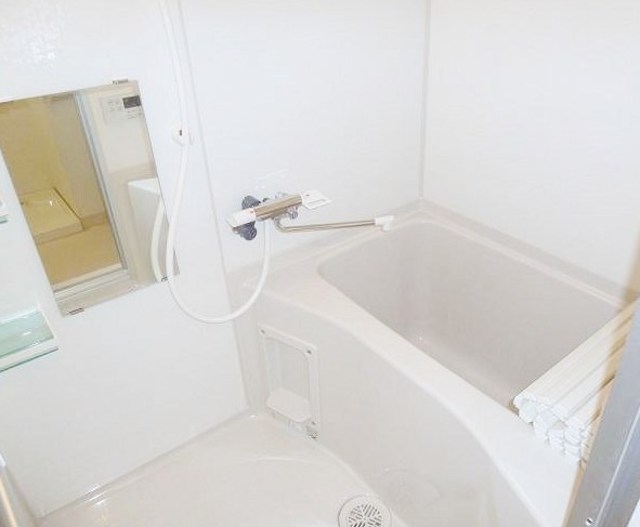 バス・シャワールーム　バスルーム