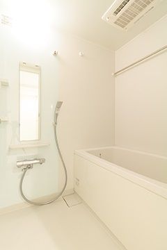 バス・シャワールーム　☆ゆったりくつろげるお風呂☆