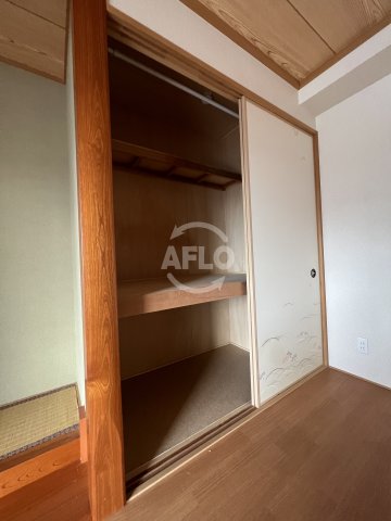 収納　ハイム整優　押入れ