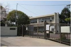 中学校　吹田市立高野台中学校（中学校）まで1250m