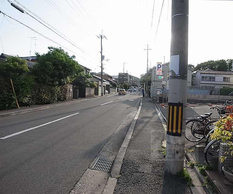 その他　前面道路です。