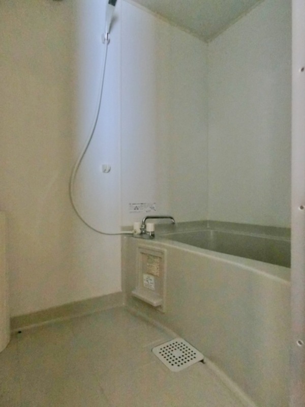 バス・シャワールーム　図面と現状に相違がある場合には現状を優先